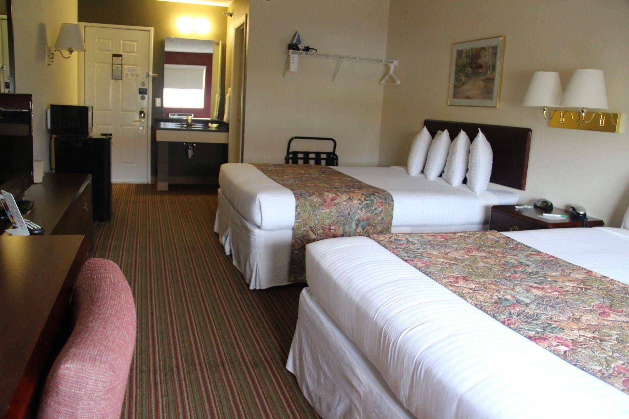 Lake House Hotel Osage Beach Eksteriør bilde
